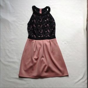 Pink and black laced sleeveless dress size M